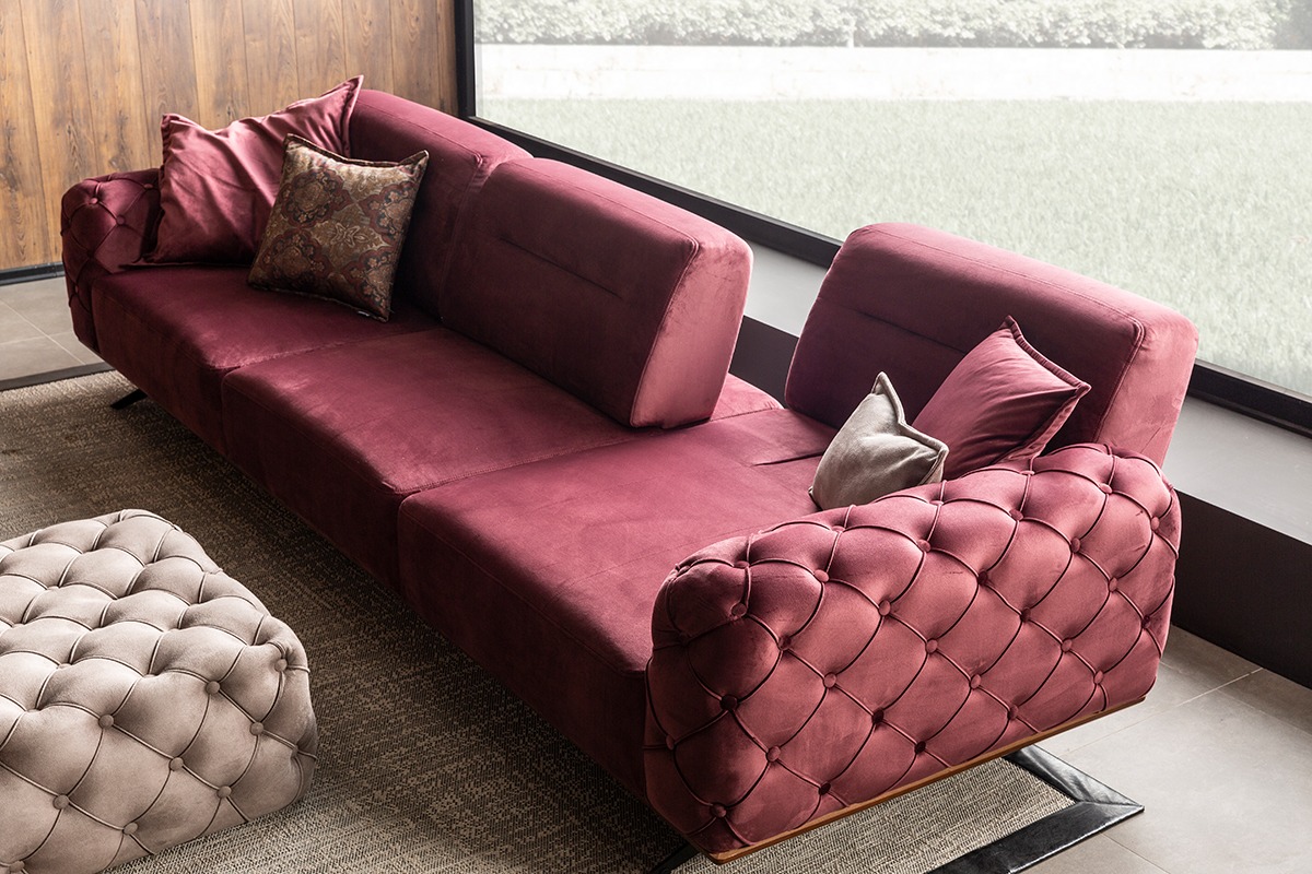 gallardo sofa thumbnail 3